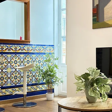 Rym House Grupo Ac Gestion * Cádiz